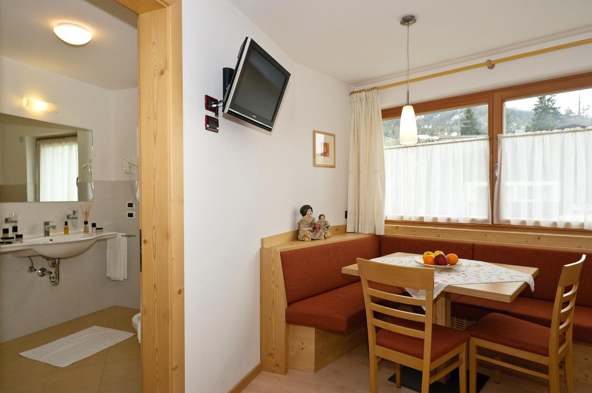 Residence Ciasa Mirasas Badia  Habitación foto